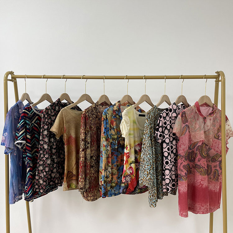 Gebruikte dames elastische top