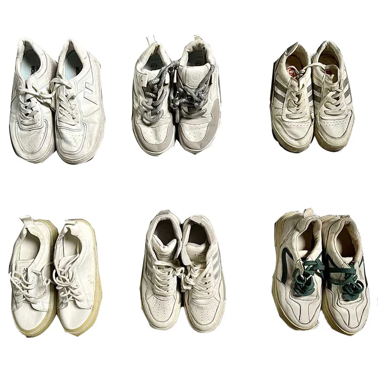 Gebruikte witte damesschoenen