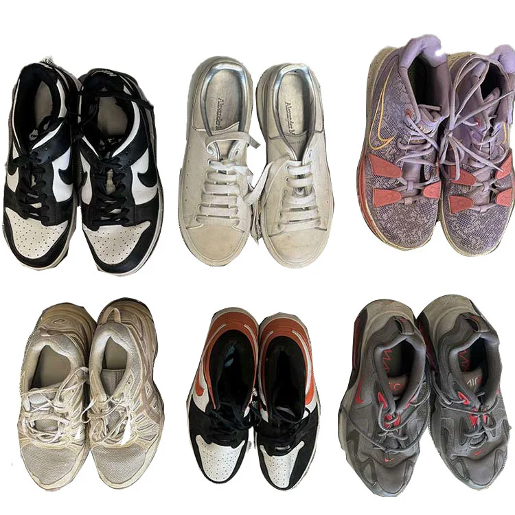 Gebruikte internationale herenschoenen